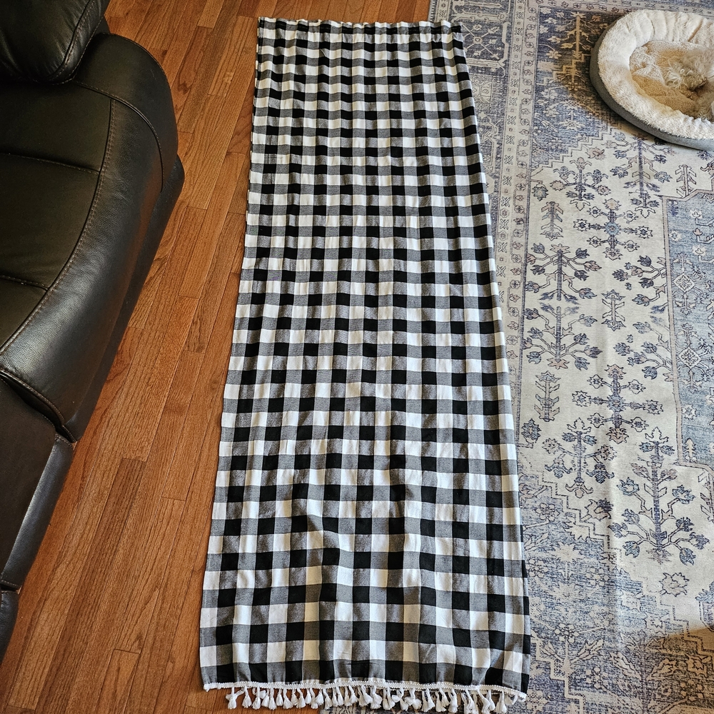 Black and White Checkered Scarf